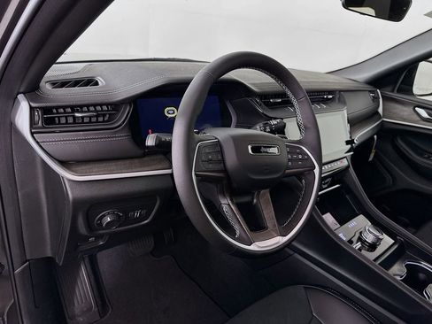 New 2026 Jeep Grand Cherokee L 4WD image 14