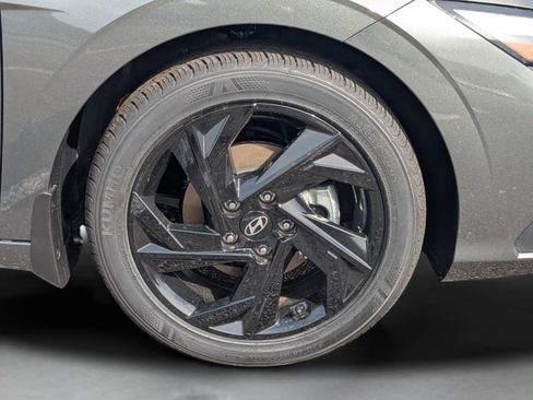 Used 2026 Hyundai Elantra Sport image 18