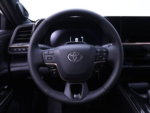 New 2025 Toyota Crown Signia Limited image 14