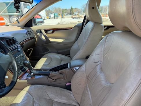 Used 2005 Volvo S60 2.5T image 4