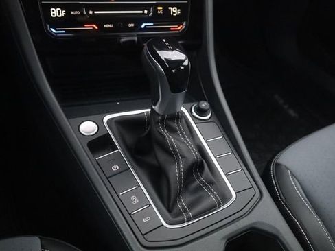 New 2026 Volkswagen Jetta SE image 18