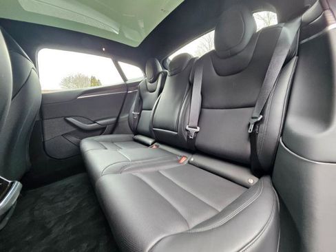 Used 2022 Tesla Model S AWD image 59