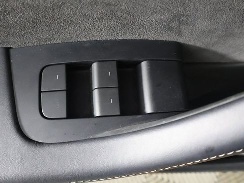 Used 2022 Tesla Model 3 Performance image 33