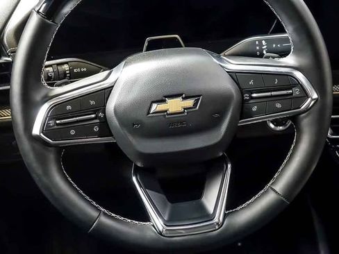 Used 2025 Chevrolet Traverse High Country FWD image 20