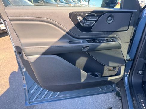 New 2025 Lincoln Aviator Reserve w/ Illumination Package image 23