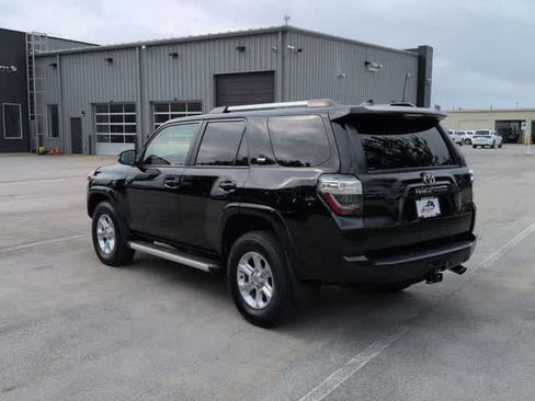 Used 2023 Toyota 4Runner SR5 Premium w/ Moonroof Package AWD/4WD image 6