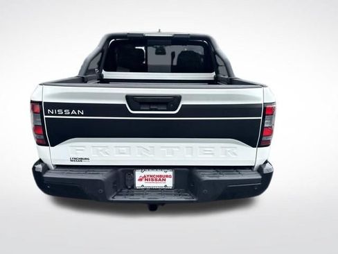 Used 2024 Nissan Frontier SV w/ Hardbody Edition AWD/4WD image 6