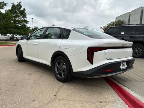 Used 2025 Kia K4 FWD image 8