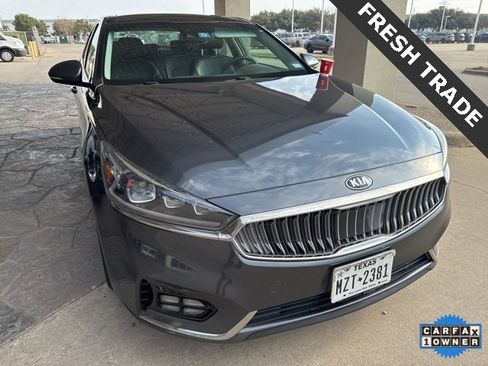 Used 2019 Kia Cadenza Technology image 1