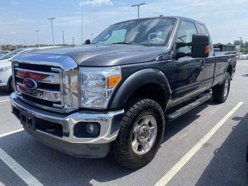 Used 2018 Ford F150 Lariat AWD/4WD image 3