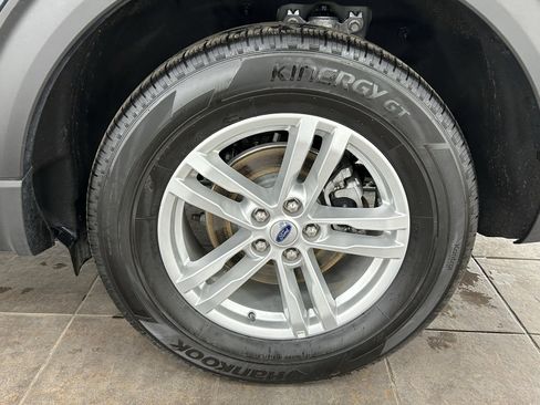 Used 2023 Ford Explorer XLT w/ Class IV Trailer Tow Package image 36