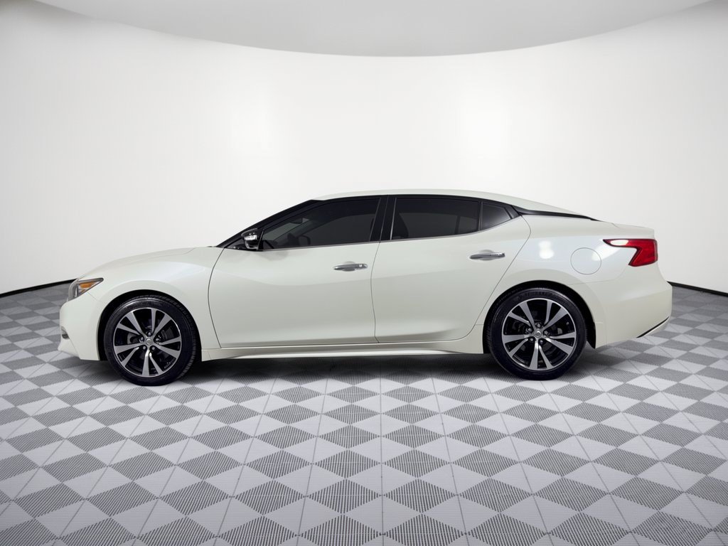 Used 2017 Nissan Maxima Platinum FWD image 2