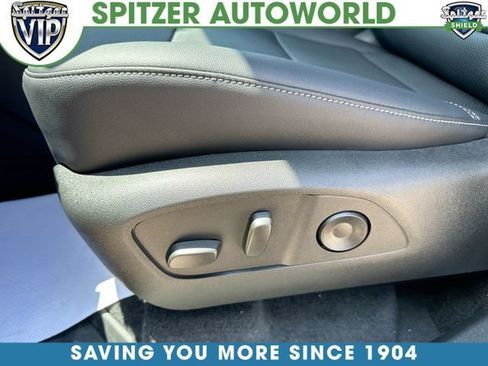New 2026 Chevrolet Traverse LT w/ LPO, Floor Liner Package AWD/4WD image 36