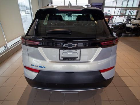 Used 2023 Chevrolet Bolt EUV Premier w/ Sun & Sound Package image 6