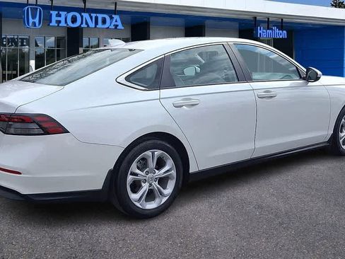Certified 2023 Honda Accord LX image 8