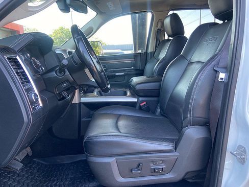 Used 2017 RAM 1500 Laramie image 20