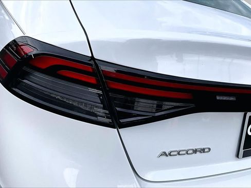 Used 2023 Honda Accord EX image 28