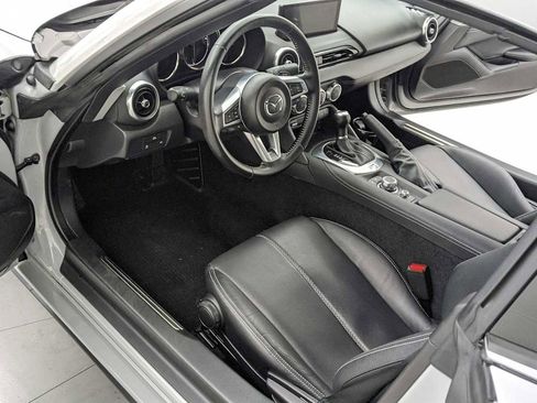 Used 2024 MAZDA MX-5 Miata RF Grand Touring RWD image 13