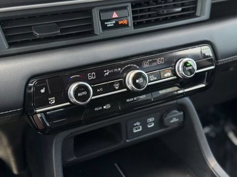 Used 2023 Honda Pilot EX-L image 28