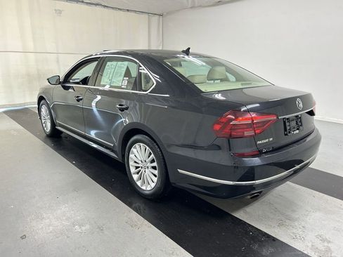 Used 2017 Volkswagen Passat 1.8T SE FWD image 7