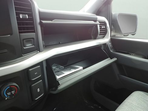 Used 2023 Ford F150 XLT AWD/4WD image 28