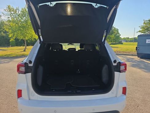 Used 2023 Ford Escape ST-Line Select w/ Tech Pack #1 AWD/4WD image 13