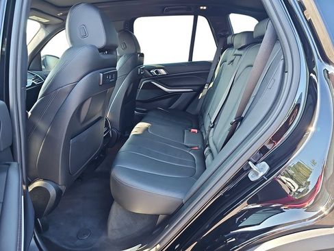 Used 2022 BMW X5 xDrive40i w/ Premium Package AWD/4WD image 14