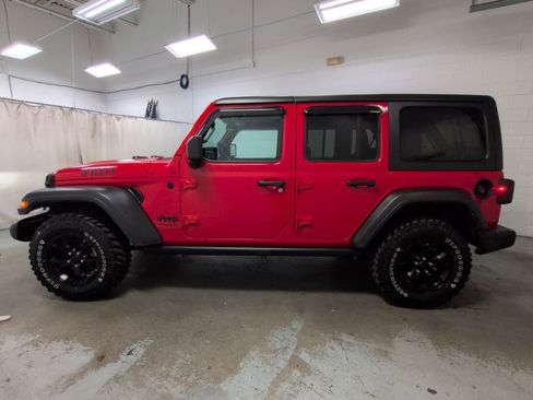 Certified 2022 Jeep Wrangler Unlimited Sport image 9