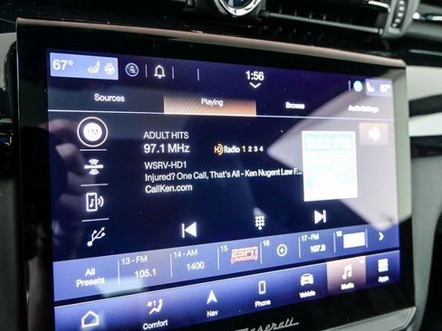 Used 2022 Maserati Quattroporte Modena image 17