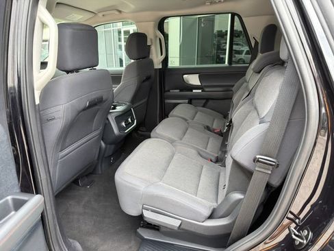 Used 2025 Ford Expedition Active AWD/4WD image 18