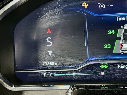 Used 2023 Chevrolet Silverado 1500 LT image 19