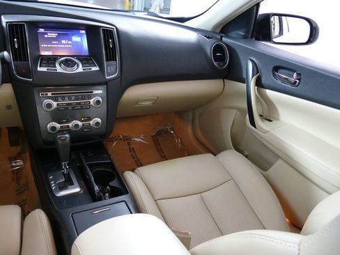 Used 2014 Nissan Maxima 3.5 SV w/ Technology Package FWD image 14