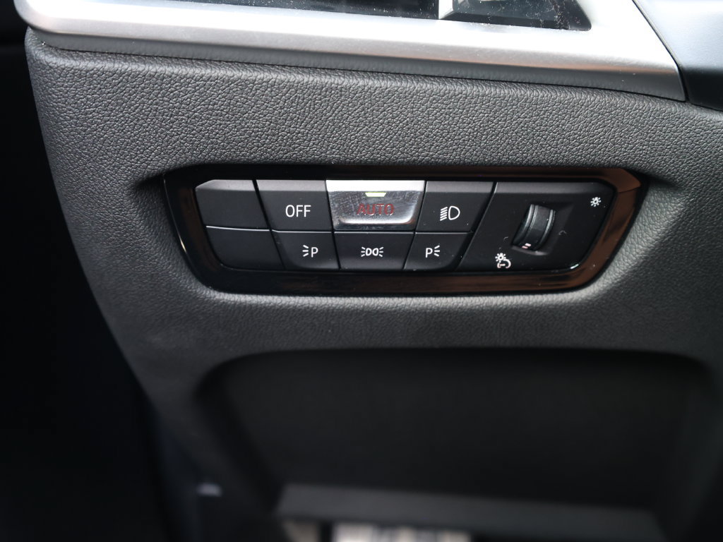 Used 2025 BMW M240i Coupe w/ Premium Package RWD image 29
