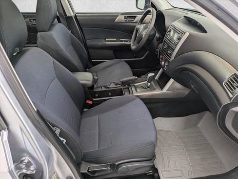 Used 2013 Subaru Forester 2.5X Premium image 21