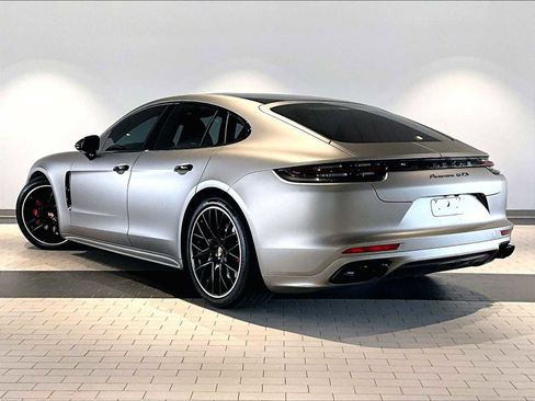 Used 2020 Porsche Panamera GTS w/ Assistance Package image 3