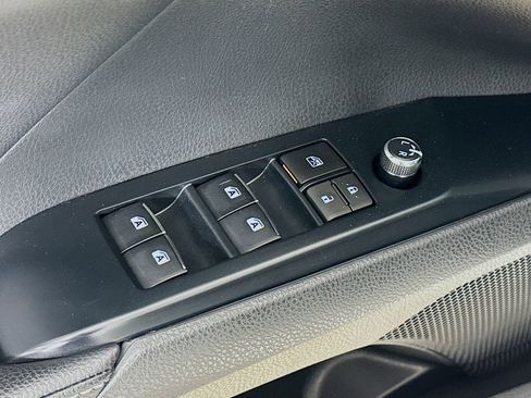Used 2020 Toyota Camry XSE FWD image 16