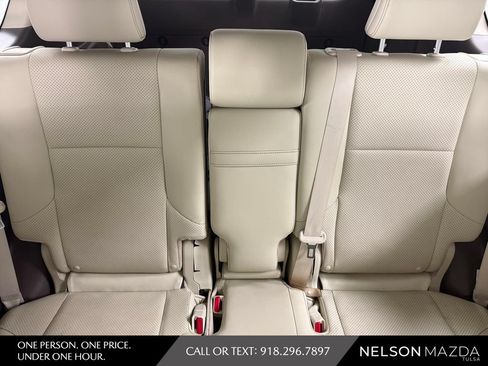 Used 2018 Lexus GX 460 Luxury w/ Preferred Accessory Package AWD/4WD image 35