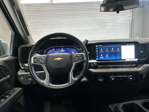 Used 2024 Chevrolet Silverado 1500 LT AWD/4WD image 14