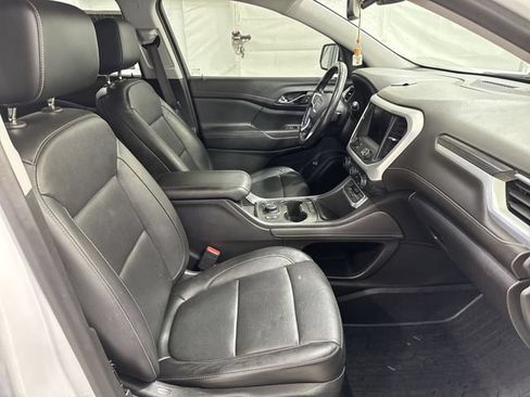 Used 2020 GMC Acadia SLT w/ LPO, Floor Liner Package FWD image 28
