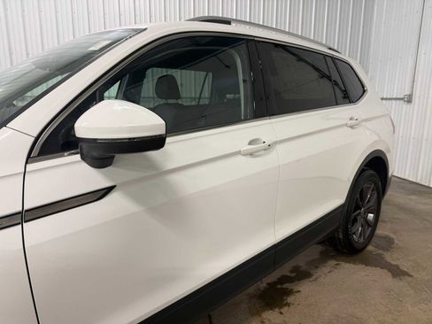 Certified 2024 Volkswagen Tiguan SE AWD/4WD image 7