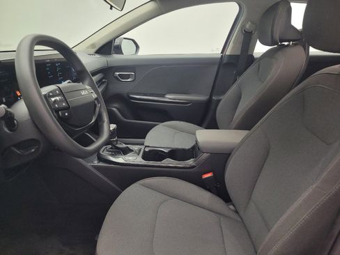 Used 2025 Kia K4 FWD image 17