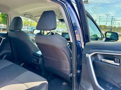 Certified 2021 Toyota RAV4 XLE AWD/4WD image 13