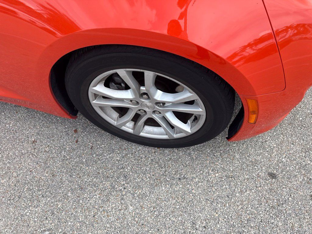 Used 2019 Chevrolet Camaro LS RWD image 7