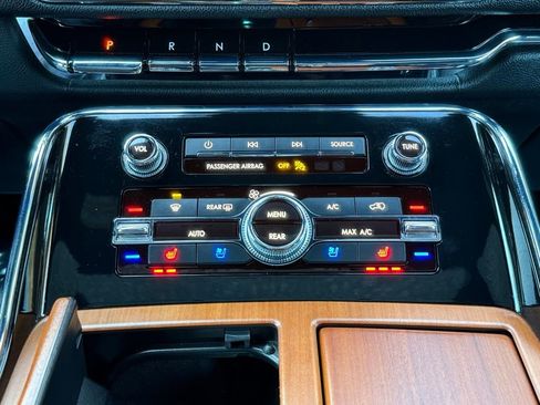 Used 2019 Lincoln Navigator Reserve w/ Cargo Package image 35