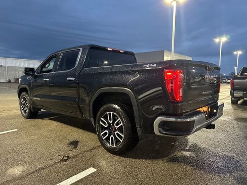 Used 2025 GMC Sierra 1500 SLT image 4