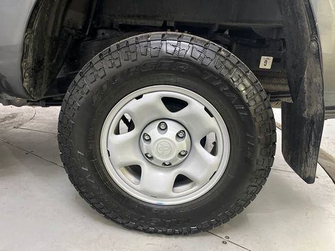 Used 2023 Toyota Tacoma SR image 15