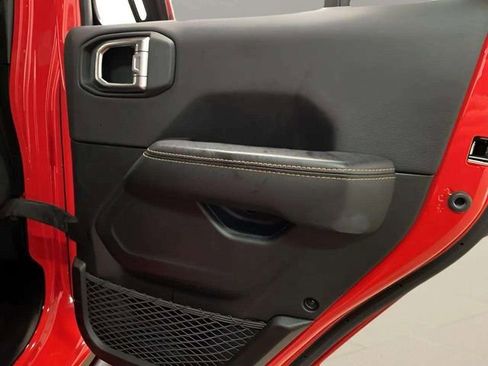 Used 2025 Jeep Wrangler Unlimited Sahara w/ Safety Group image 92