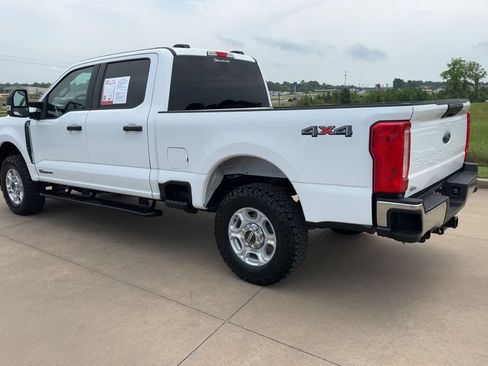 Used 2025 Ford F250 XLT AWD/4WD image 7