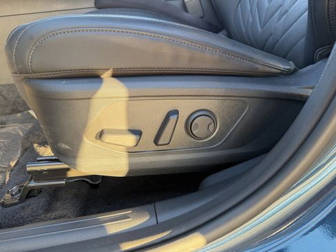 Used 2025 Kia Sportage X-Line image 14