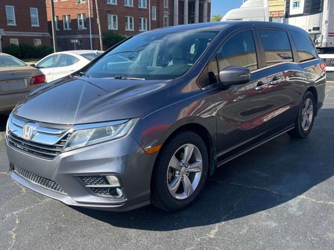 Used 2018 Honda Odyssey EX image 3